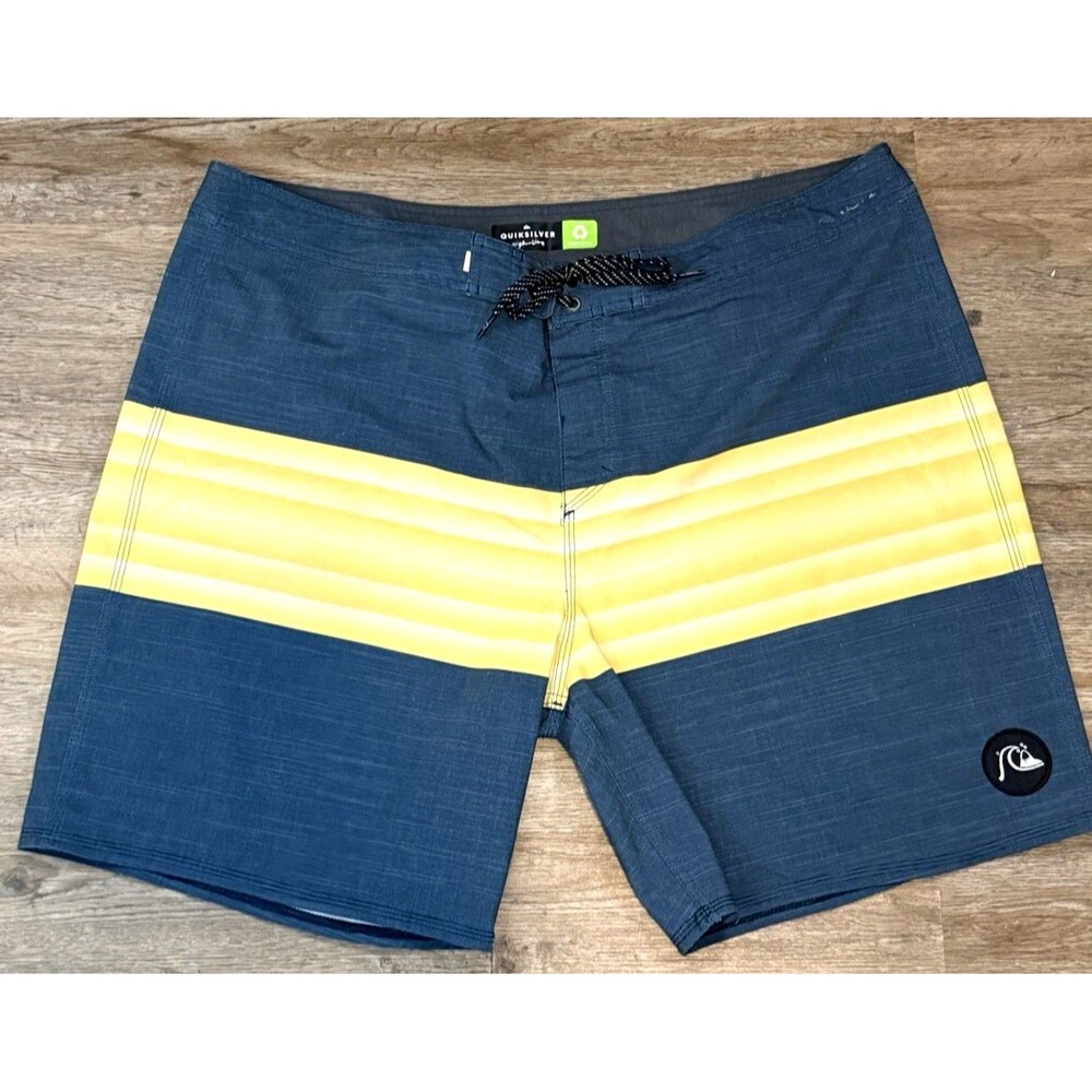 QUIKSILVER High Line Blue W/ Yellow Stripe Board Shorts Swim Trunks Waist 38